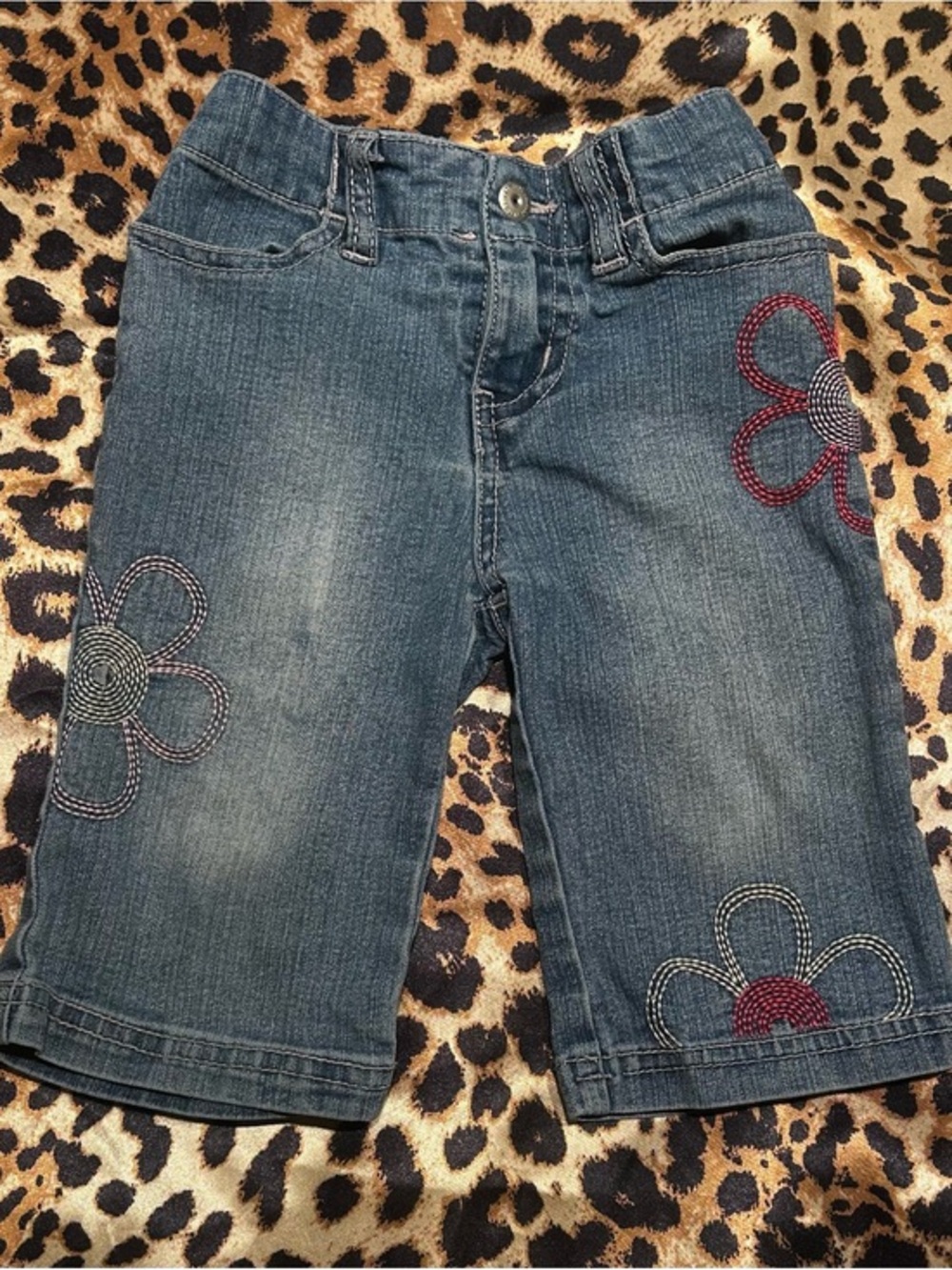 Vintage Y2K Just Friends Flower Embroidered Bermuda Shorts